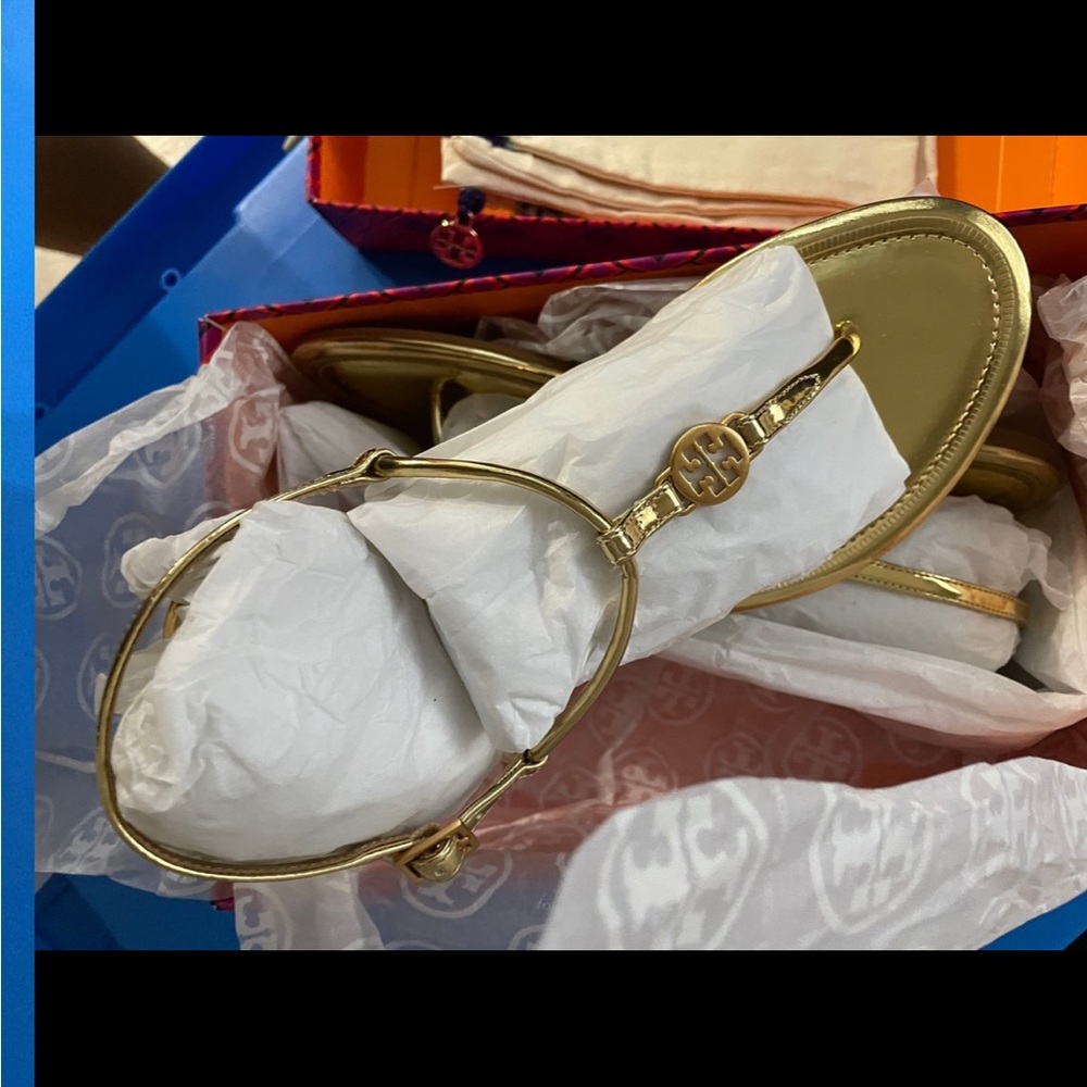 NWT Tory Burch Gold Emmy Sandals